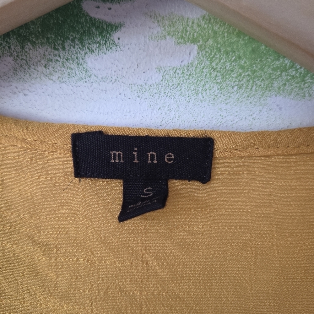 Mine Golden Ruffle Blouse - Picture 4 of 8